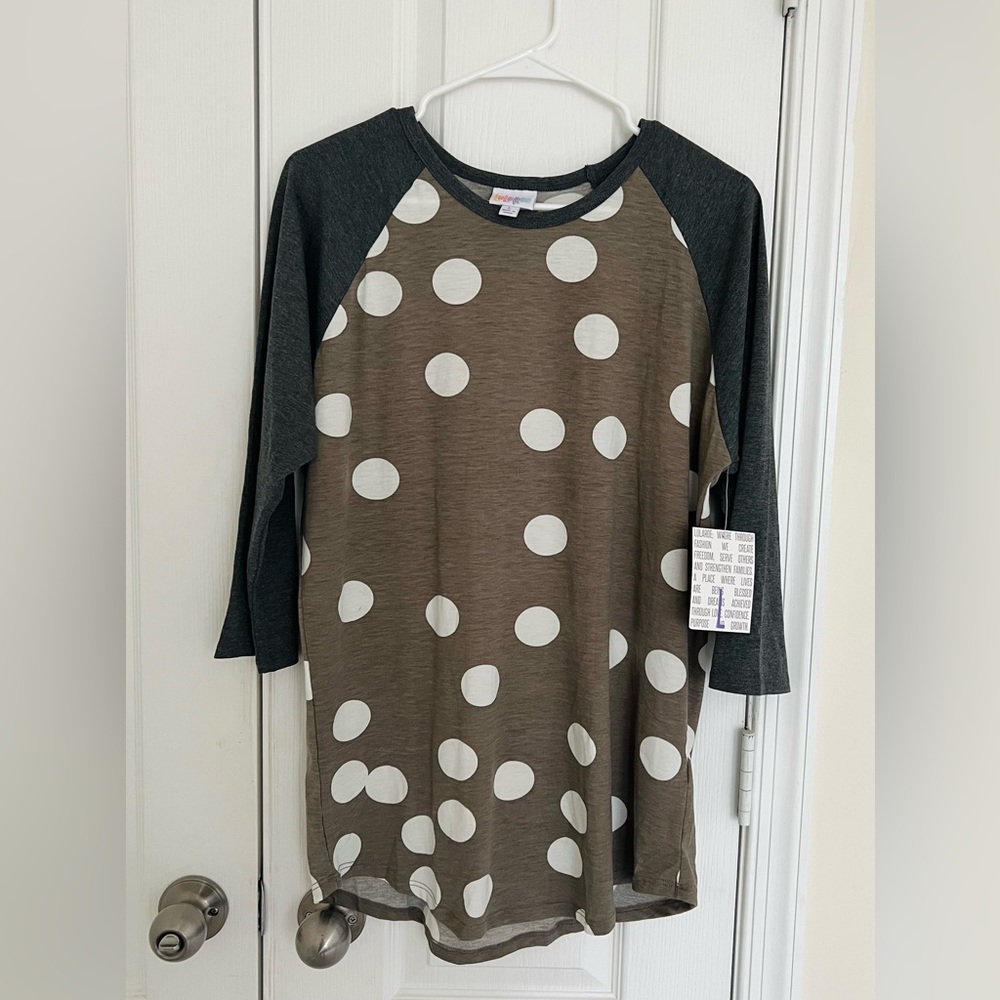 Large Lularoe Randy shirt